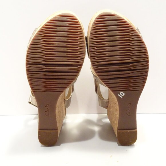 Clarks Wedge Sandals Gold Metallic Leather Size 7.5 Beach Cruise - Picture 5 of 6